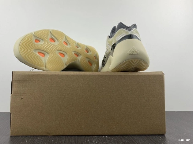 Fade ID1674 Yeezy V3 700 Salt Adidas 0924